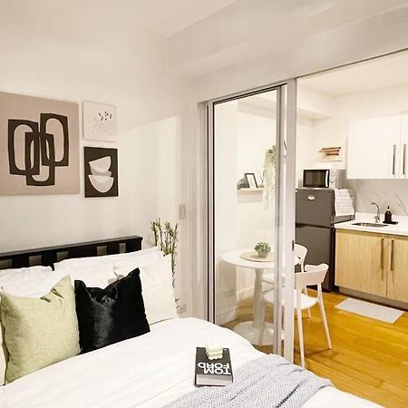 Апартаменты The Serene Escape Rockwell Makati City View 1Br Манила Экстерьер фото