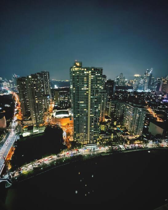 Апартаменты The Serene Escape Rockwell Makati City View 1Br Манила Экстерьер фото