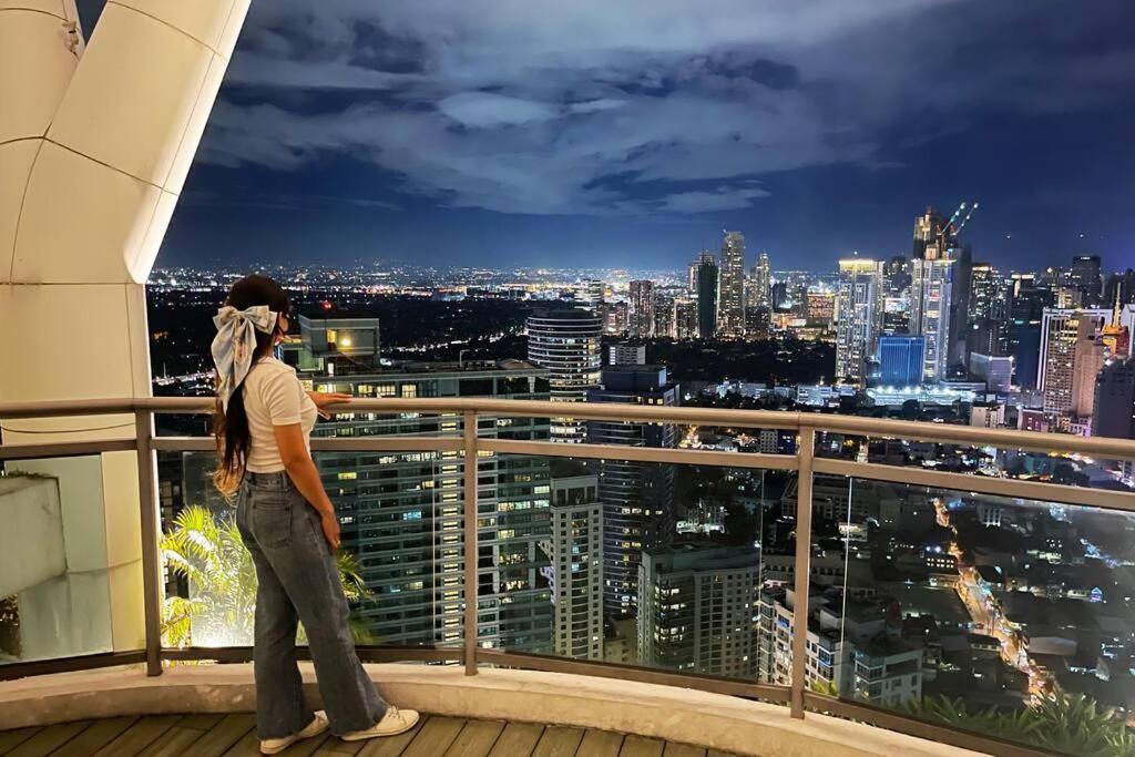 Апартаменты The Serene Escape Rockwell Makati City View 1Br Манила Экстерьер фото