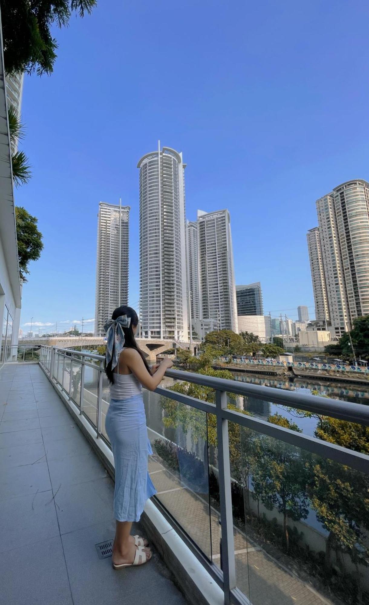 Апартаменты The Serene Escape Rockwell Makati City View 1Br Манила Экстерьер фото